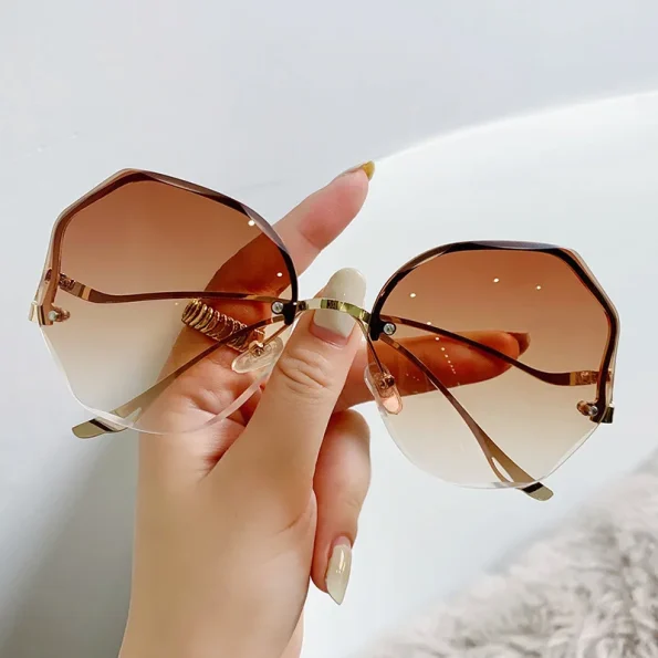 2024-Luxury-Round-Gradient-Sunglasses-Women-Metal-Curved-Eyewear-Ocean-Rimless-Fashion-Sun-Glasses-Ladies-UV400-4