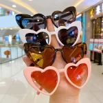 Girls-Boys-Cute-Heart-Sunglasses-New-Kids-Cartoon-Heart-Sunglasses-Children-Outdoor-Polarized-Uv400-Sun-Glasses