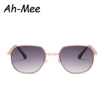 New-Square-Sunglasses-Women-Fashion-Vintage-Alloy-Frames-Gradient-Sun-Glasses-Retro-Punk-Metal-Shades-Oculos