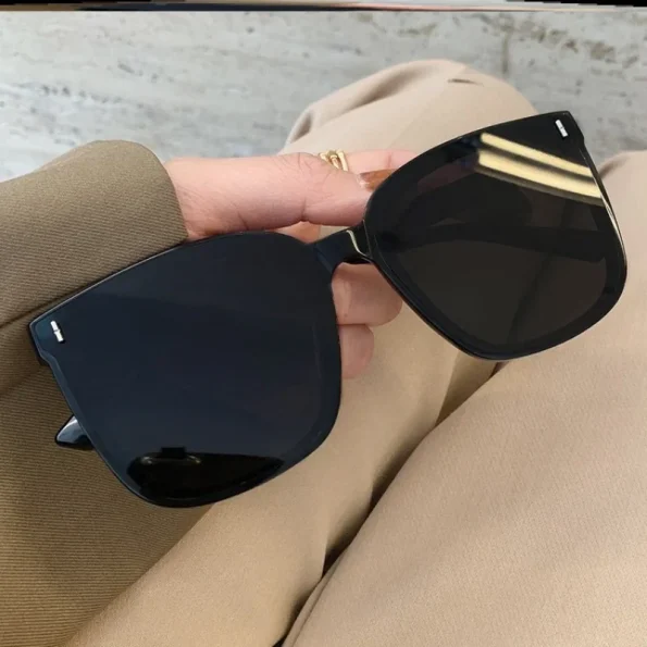 New-Sunglasses-Women-High-Quality-Retro-Sunglasses-Women-Classic-Square-Glasses-Women-Men-Luxury-Oculos-De-3