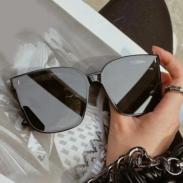 New-Sunglasses-Women-High-Quality-Retro-Sunglasses-Women-Classic-Square-Glasses-Women-Men-Luxury-Oculos-De
