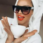 Oversized-Women-Sunglasses-2024-Shield-Shape-Luxy-Design-Big-Frame-Rivet-Shades-Sun-glasses-Woman-UV400